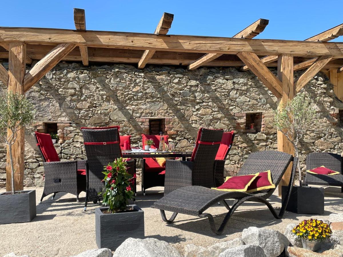 Chalet-Ferienwohnung Schlossblick, 51 Qm, Wellness/Fitness/Sauna - Bergroedelhof Feilitzsch ภายนอก รูปภาพ